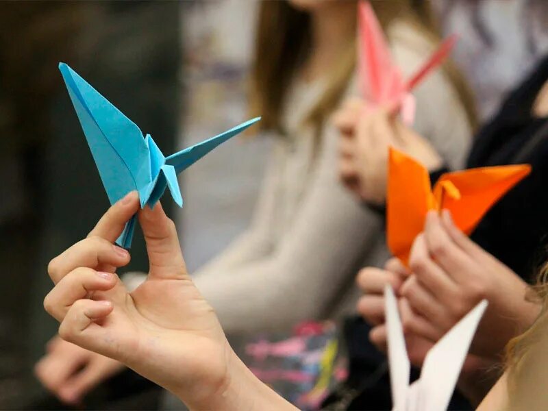 Бумажный Журавлик. Японский бумажный Журавлик. Оригами Япония. Оригами для детей.