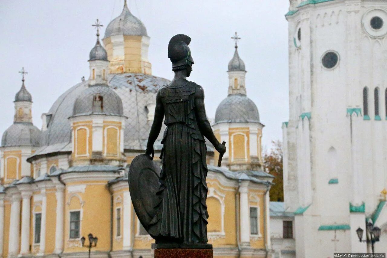 Памятник батюшкову вологда афина. Вологодская фиваида. Успенский собор вологда. Вологодский белокаменный кремль. Муз (вологда).