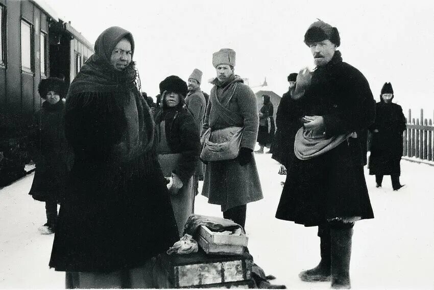 Мешочники это. Мешочники военный коммунизм. мешочники в ссср. мешочники в годы гражданской войны. мешочники это 1917.