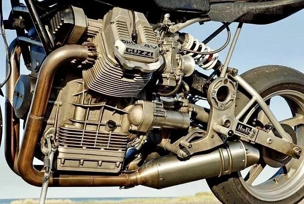 Мотоцикл без мотора. Мотор moto guzzi. moto guzzi двигатель. moto guzzi daytona. рама мотоцикла moto guzzi.