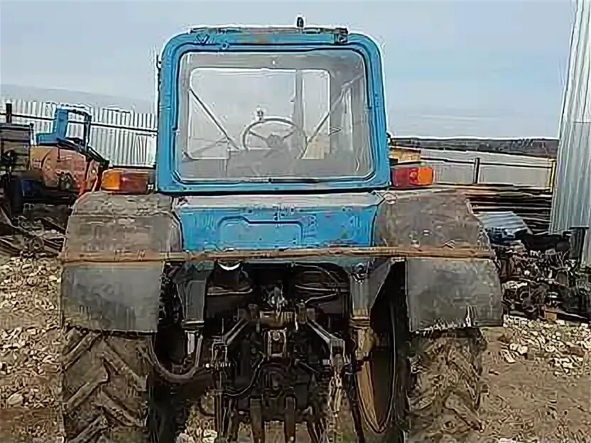 Разбор мтз 80 по кабардино балкарии. Техническое обслуживание трактора мтз 82. Разобранный трактор мтз 82. Мтз 82 без двигателя. Трактор без капота мтз 80.