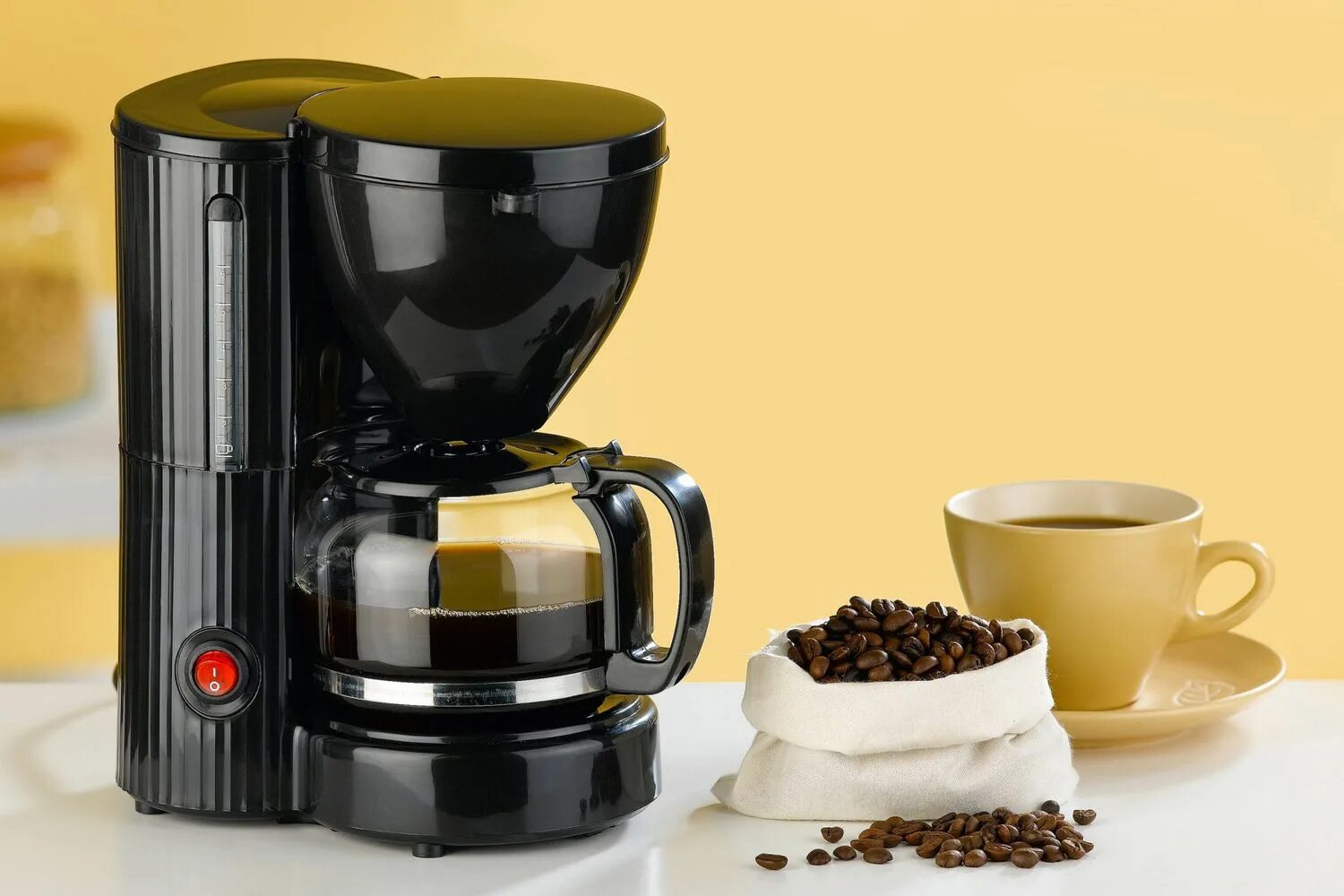 Как выбрать кофе для кофемашины. Кофеварка Coffee maker. Кофеварка. Grind & Brew кофемашина hd7761/00 | Philips› hd7761-Grind-Brew-maker. Кофеварка Coffee Queen da-4. Капельный.