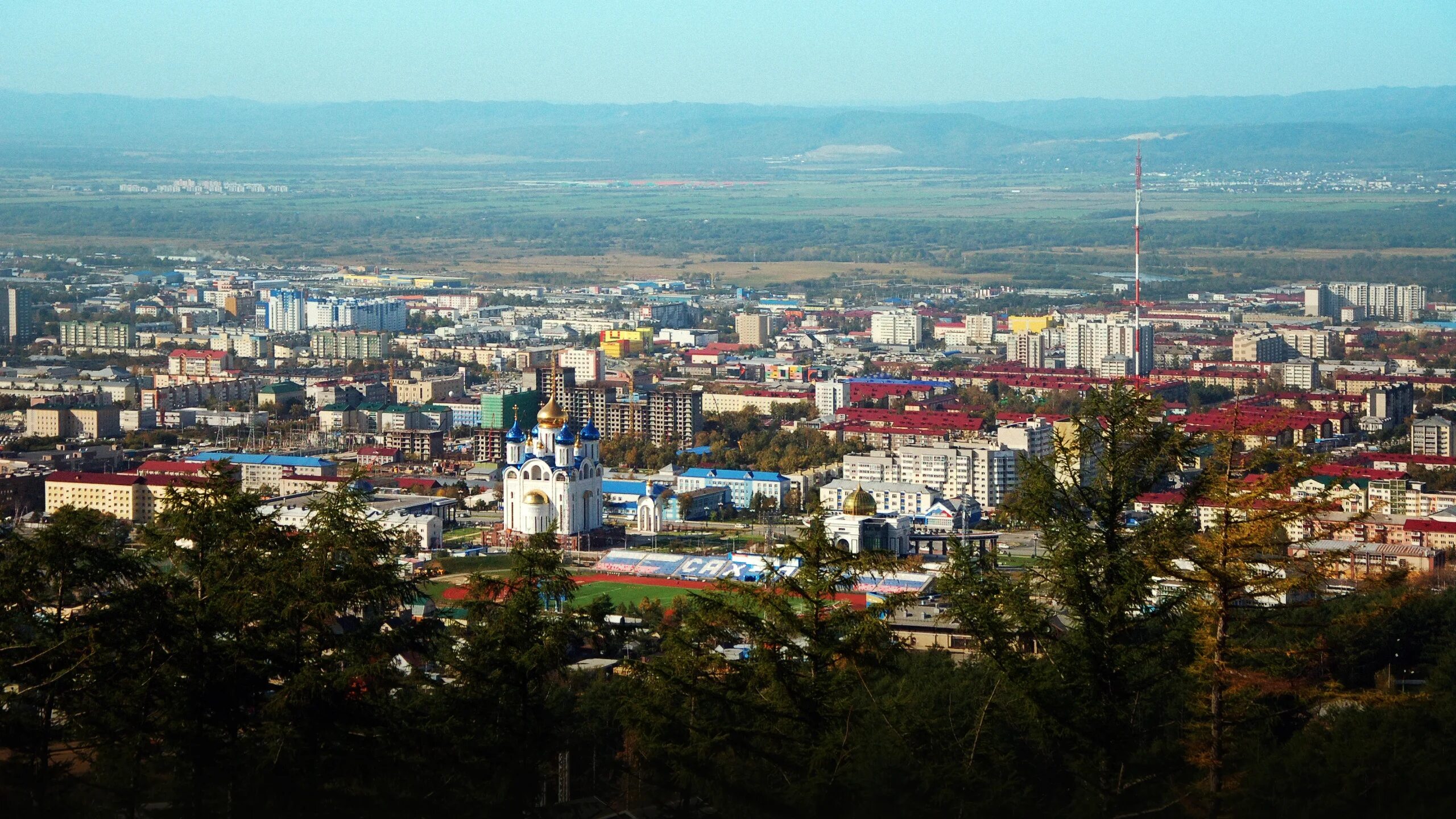 Южно-Сахалинск сверху. Южно-Сахалинск с верху. Южно-Сахалинск вид сверху. Южно Сахалинск виды города. Сайт город южно сахалинск