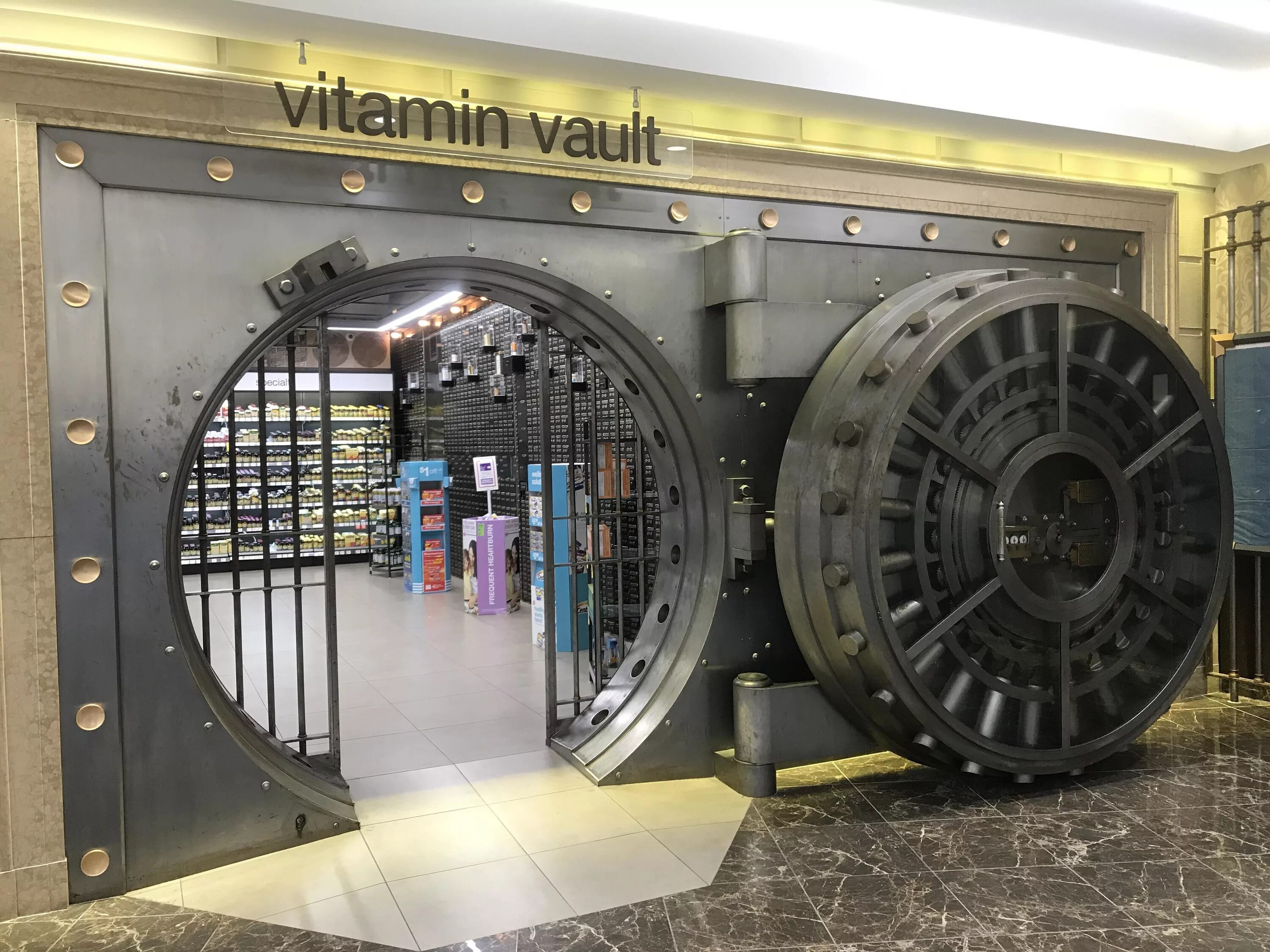 Ball vault