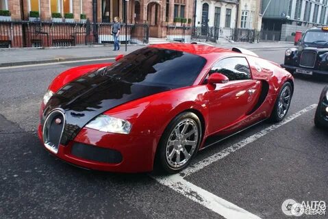 Красная bugatti