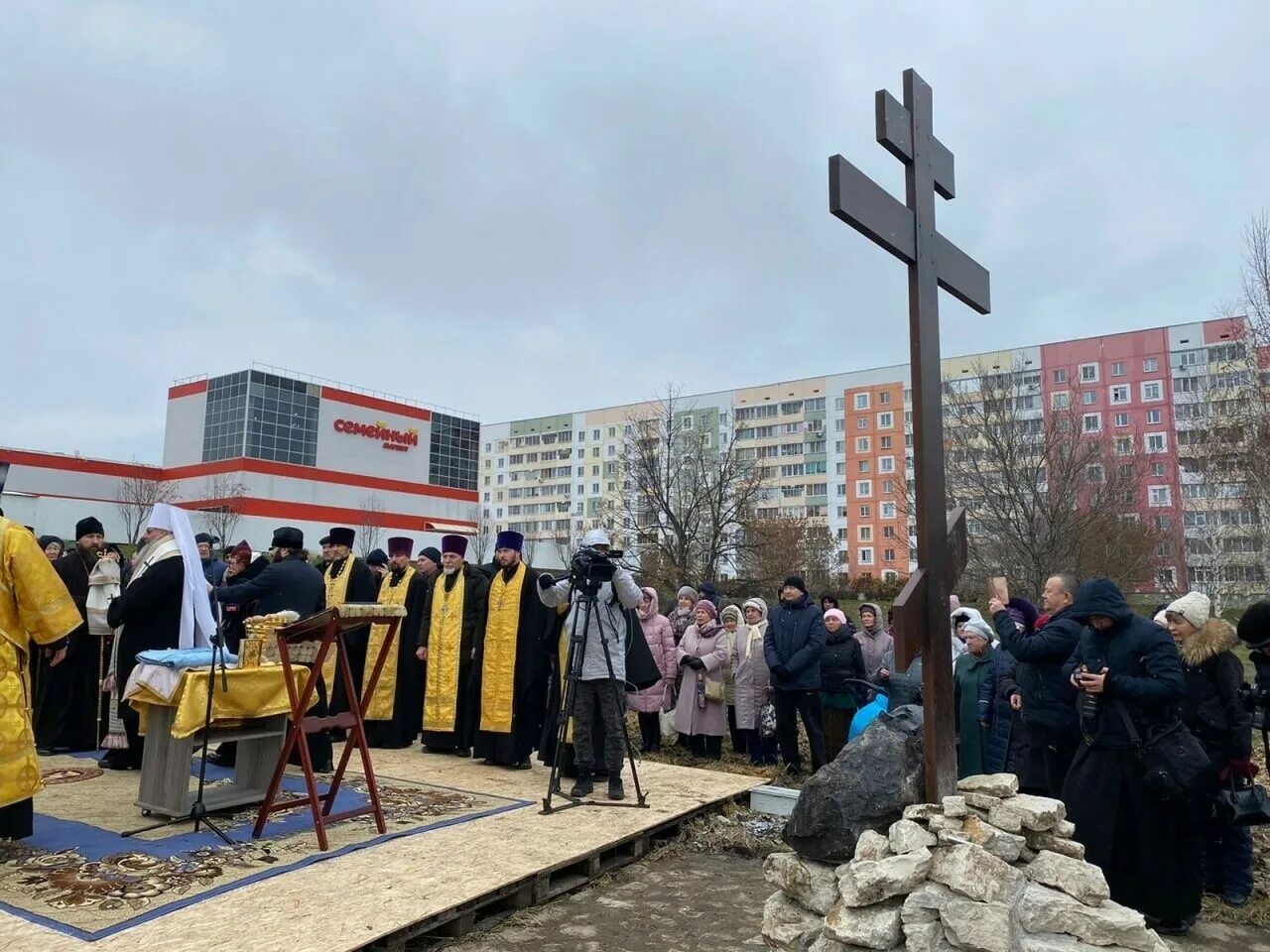 Новости про нижнекамск. Новая Церковь Нижнекамск. Новая мечеть в Нижнекамске. Нижнекамск церкви и мечети. Строительство храма.