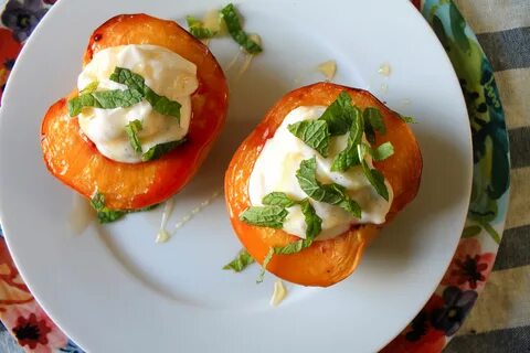 Персики с сыром