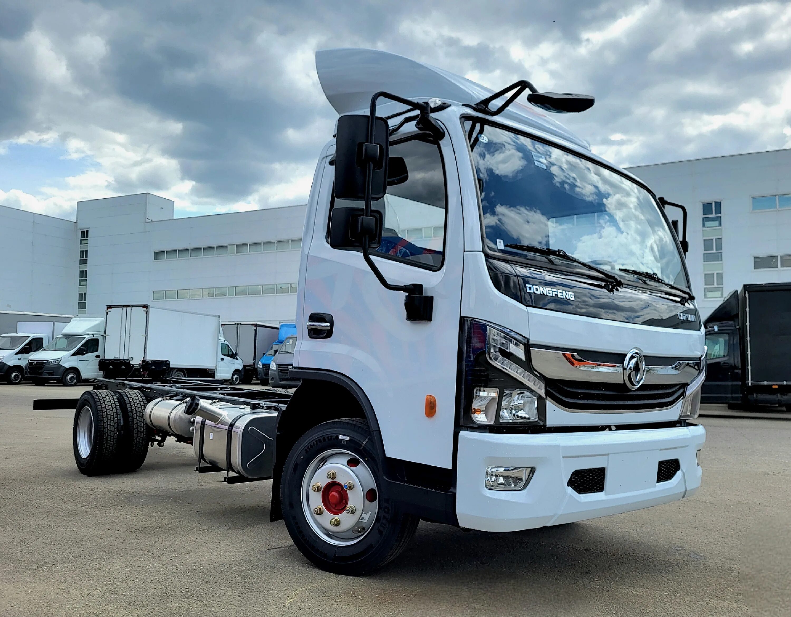Dongfeng gx 4x2. Dongfeng z80. dongfeng шасси 4x2 4200. шасси dongfeng z55. dongfeng z 55 n.