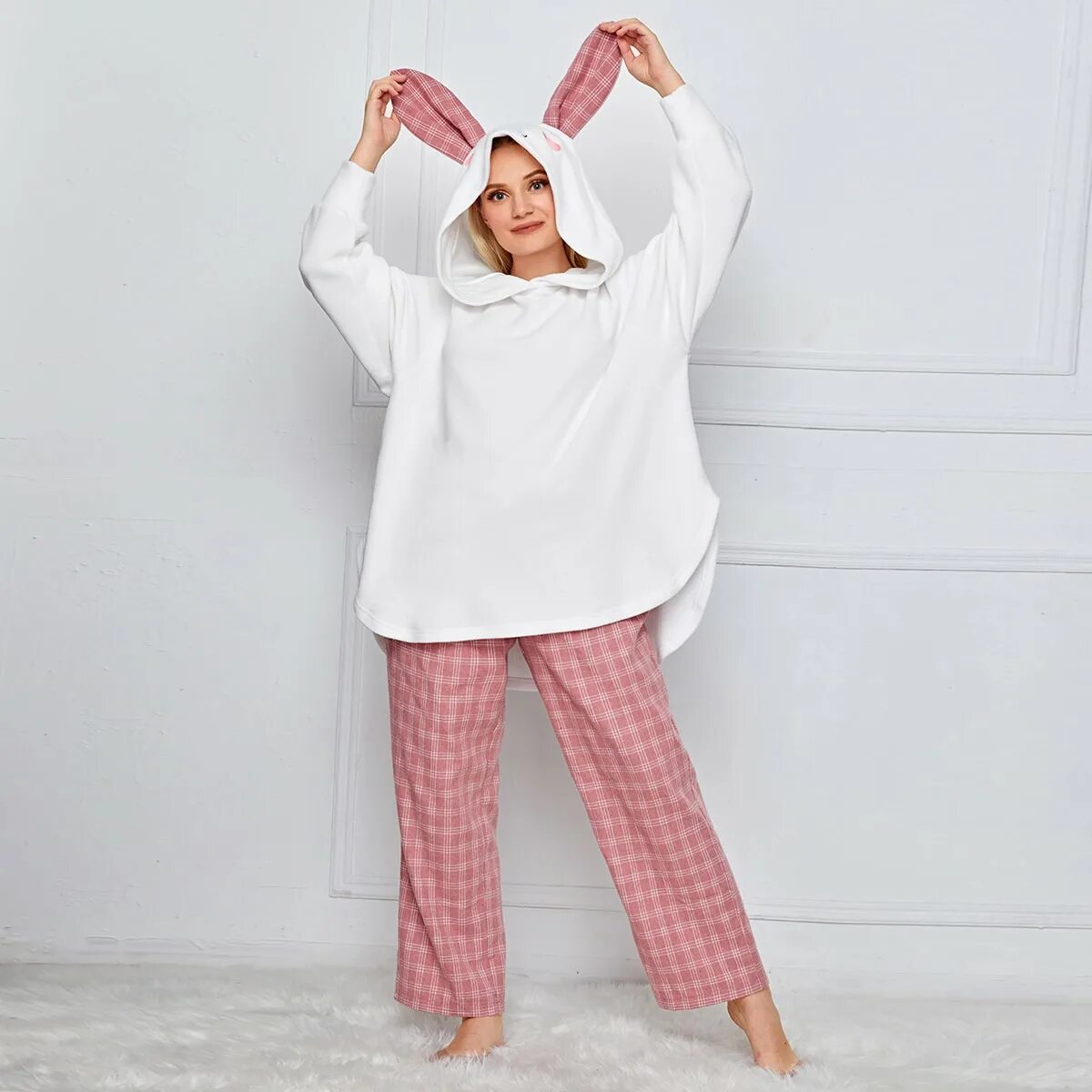 Штаны оверсайз пижамные. Пижама оверсайз. Пижама оверсайз. Домашняя одежда оверсайз. Пижама оверсайз.