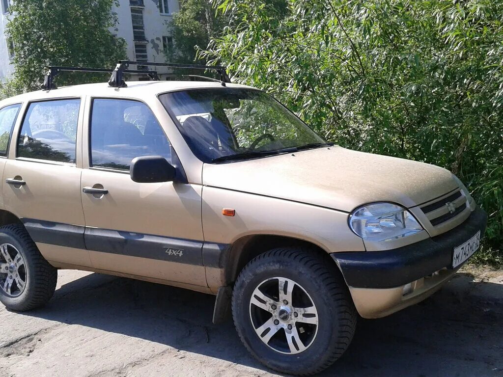 Niva chevrolet 2005 года. шеви нива 2005. шевроле нива 2005 года. нива шевроле 2005г. шевроле нива 2005 года.
