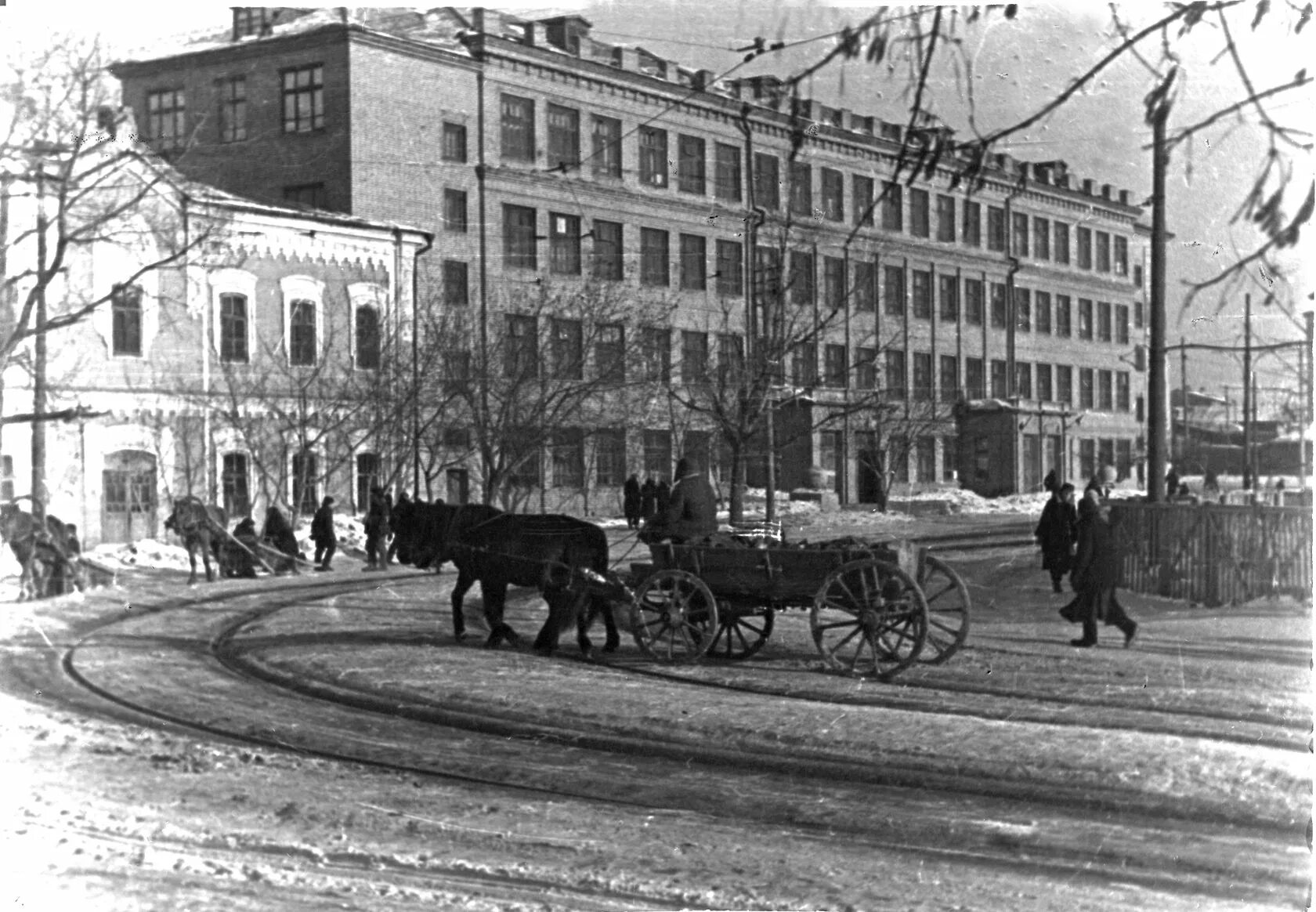 Самара Куйбышев 1941. Куйбышев 1942. Куйбышев большой театр. Большой театр в 1941 году в Куйбышеве.