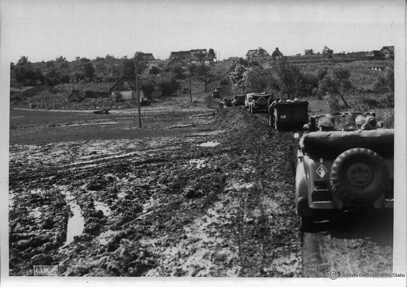Август 1941. Гитлер в умани 1941. умань 1941. умань в войне фото.