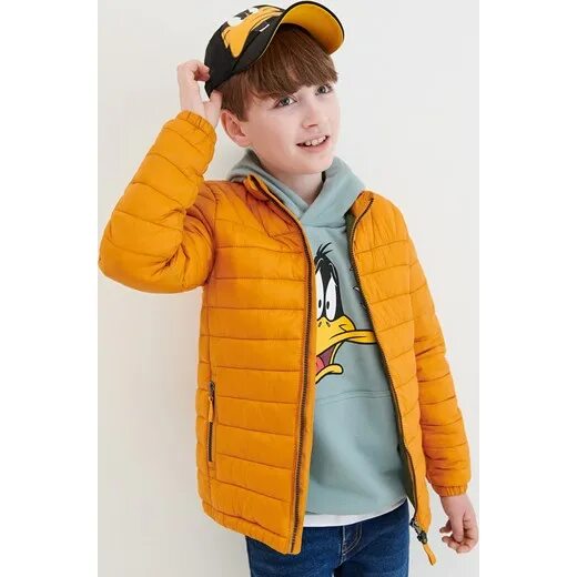 Желтая куртка для мальчика. Желтая куртка для мальчика подростка. Желтая зимняя куртка для мальчика. Куртки для мальчиков демисезонные стильные модные.