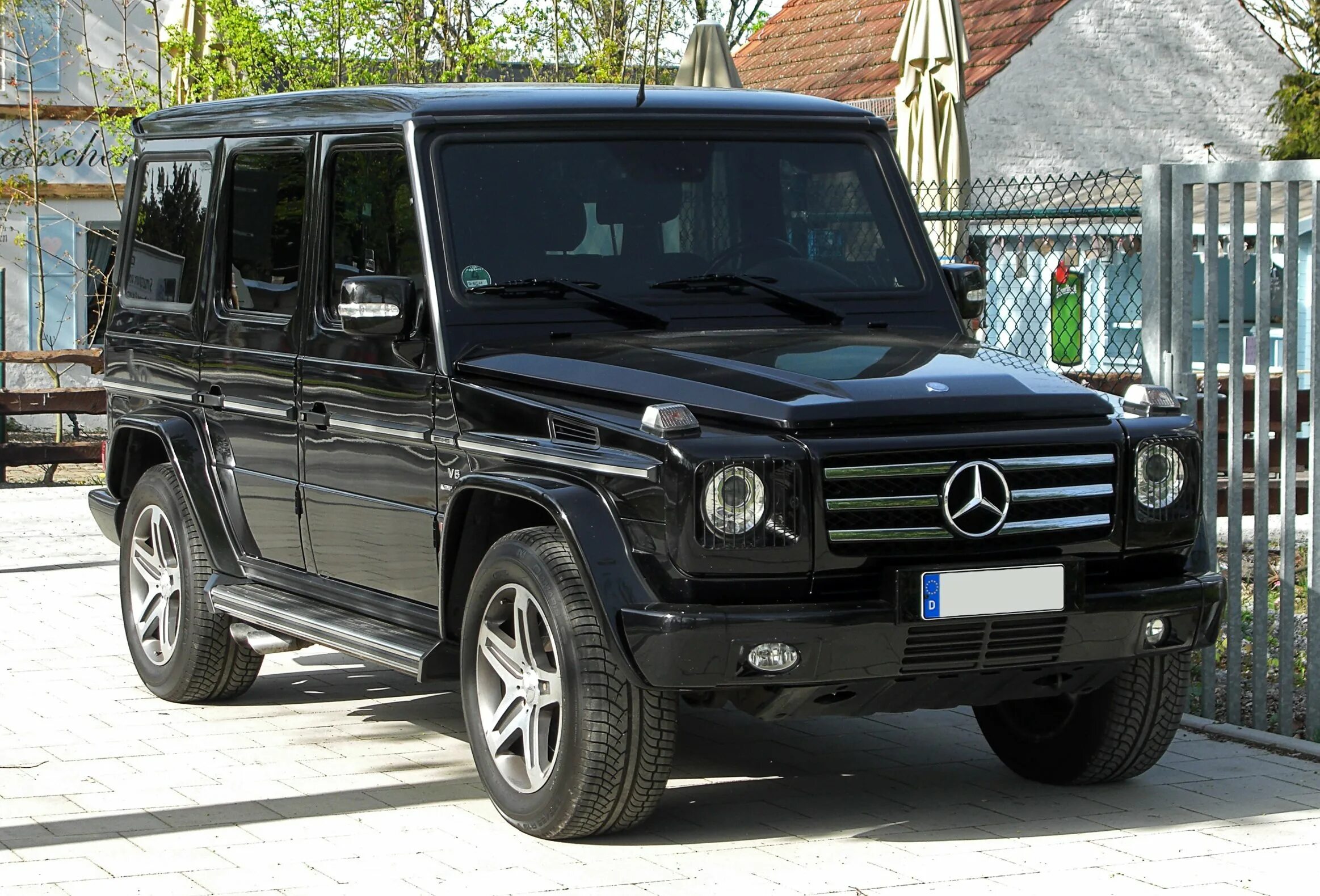 Включи где гелики. G55 AMG w463. Мерседес Гелик. Гелик Мерседес Гелендваген. G55 AMG 2011.