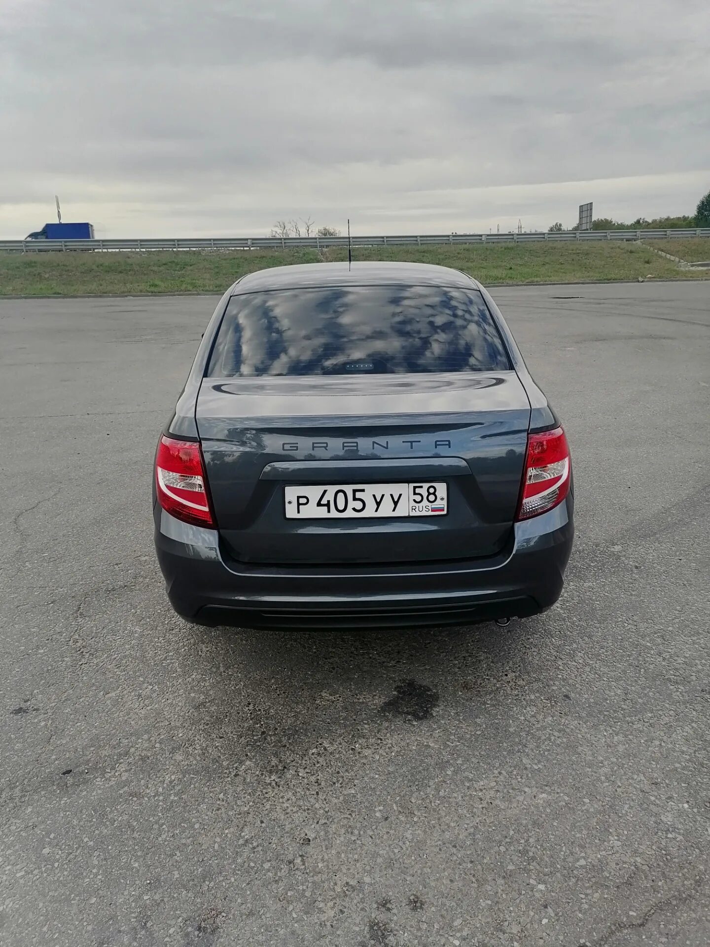 Как снять шильдики лада гранта Переклейка шильдиков Lada Гранта лифтбек, 1,6 л, 2015 года просто так DRIVE2
