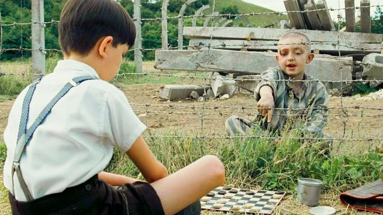 Группа мальчиков. Белорусские мальчики. Один из мальчиков на русском. Один из мальчиков на русском. Один из мальчиков на русском.