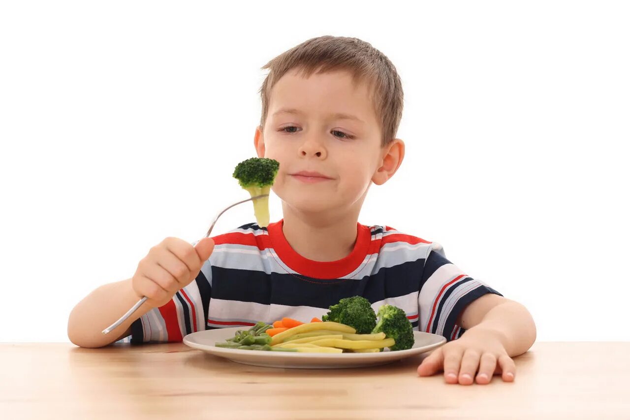 Что нужно есть чтобы был мальчик. Питание детей. Еда для детей. Правильное питание для детей. Обед для детей.