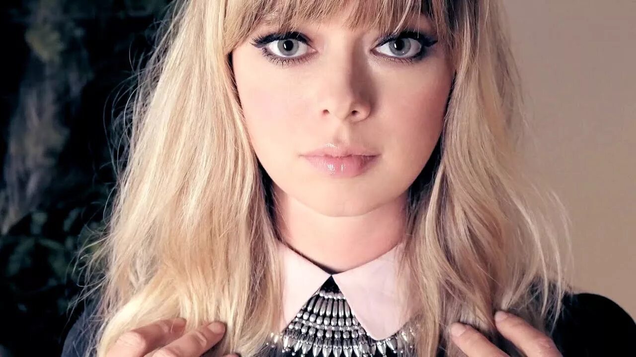 Chromatics tick of the. Ruth radelet. группа chromatics. chromatics солистка группы. рут раделет твин пикс.