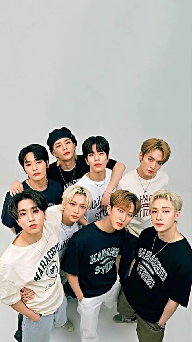 Stray Kids 5th Anniversary by Greek Stays - YouTube