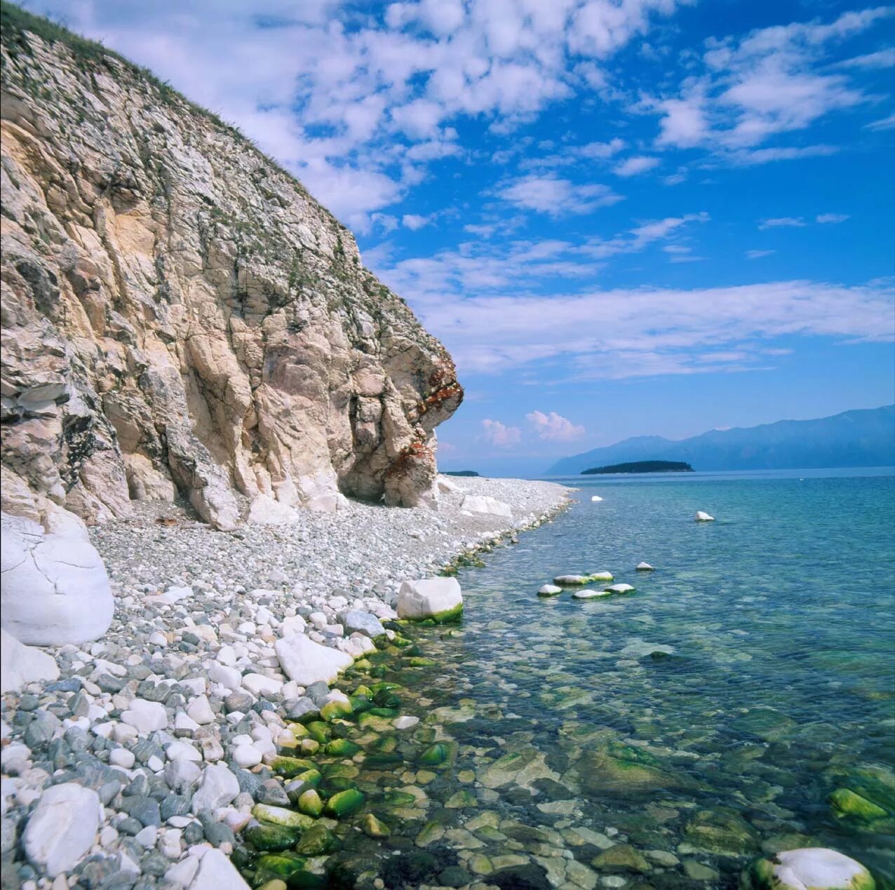 Где отдохнуть кроме моря в россии летом. Озеро Байкал. Озеро Байкал фото. Лаго Байкал.