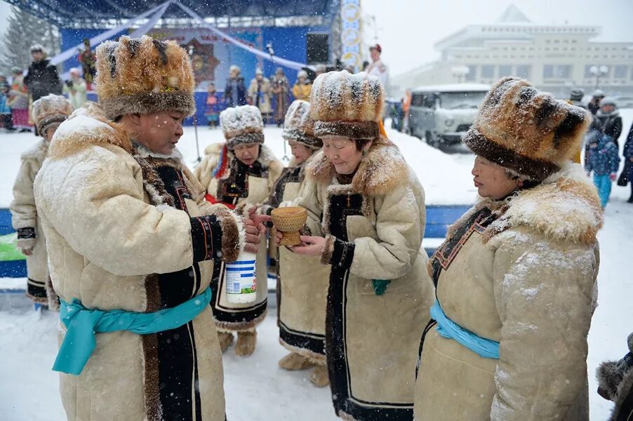 Алтайский праздник чага байрам. Чага байрам у алтайцев. Национальный праздник алтайцев чага байрам. Алтайский новый год чага байрам. Чага байрам алтай