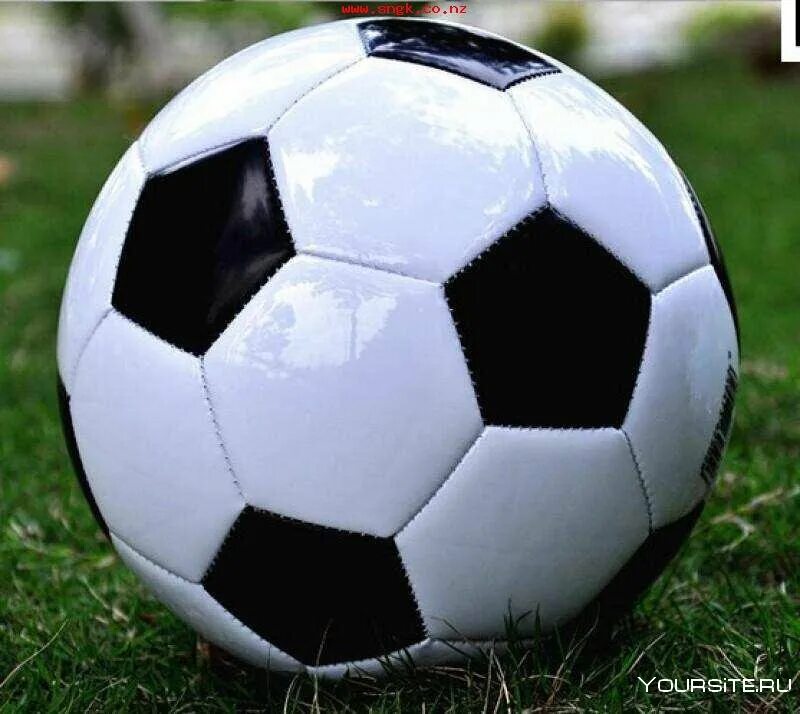 Самой дорогой мяч. Футбольный мяч. Современный футбольный мяч. Классический футбольный мяч. Яркие футбольные мячи.