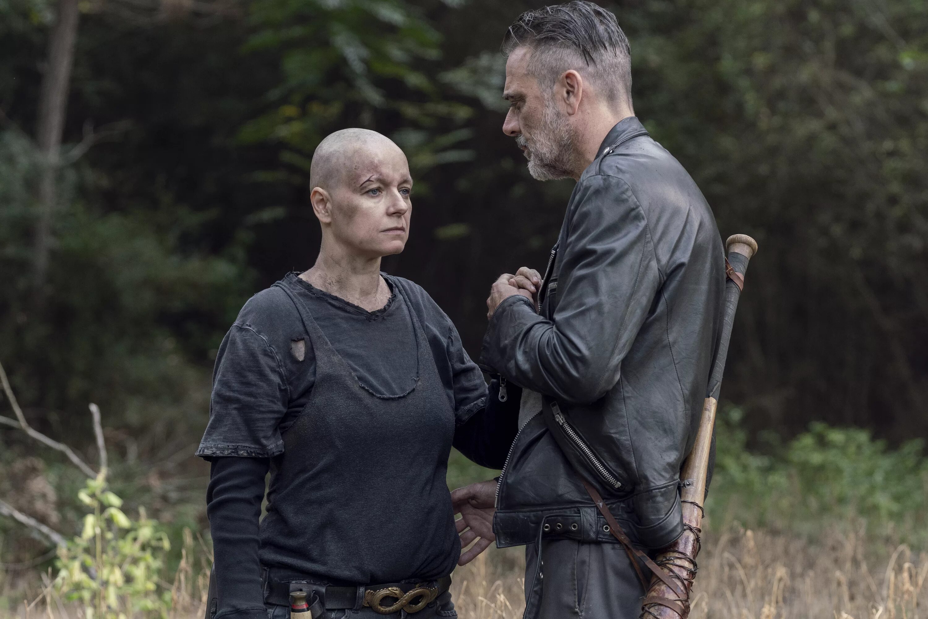 Fox ходячие. Неган the walking dead. саманта мортон ходячие мертвецы.