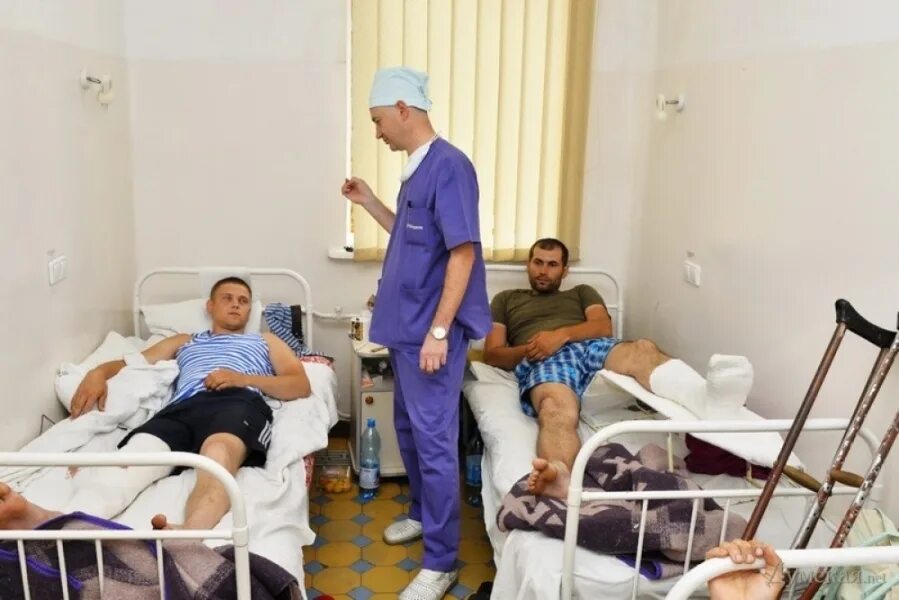 Госпиталь для военных пенсионеров. Военный клинический госпиталь юво. Реабилитация коронавирусной инфекции. Военнослужащий стационарном лечении. Военный госпиталь солдаты.