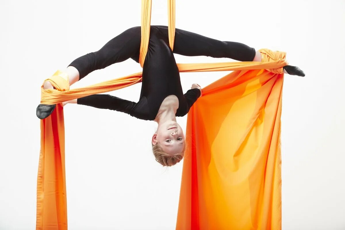 Занятия на полотнах для детей. Занятия на полотнах для детей. Занятия на полотнах для детей. Воздушные полотна. Воздушная гимнастика на полотнах.