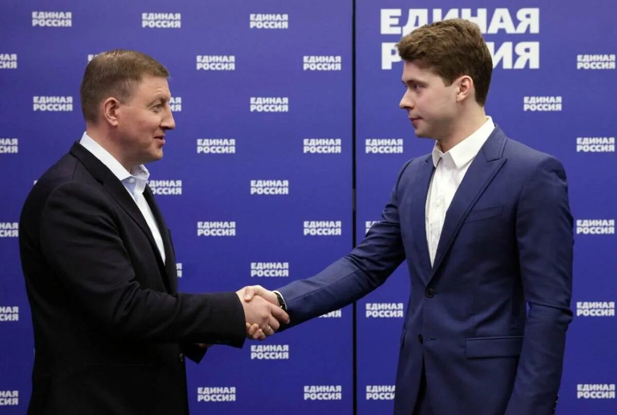 Сколько лет дмитрию медведеву в 2025