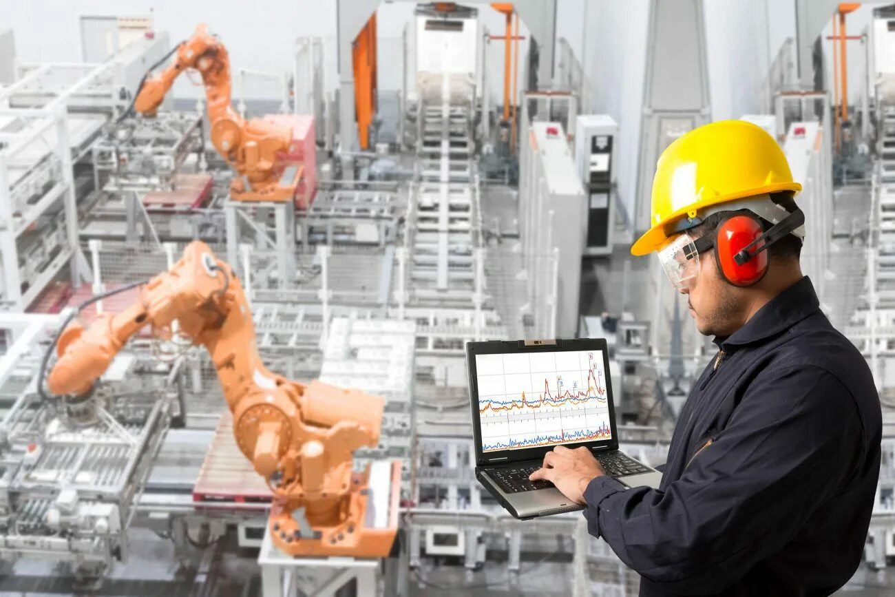 Техник по автоматизации производственных процессов. Инженер. Инженер автоматизации. Инженер на заводе. Инженер технолог.