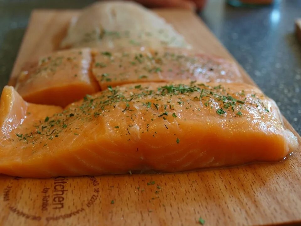 Как вкусно посолить кету