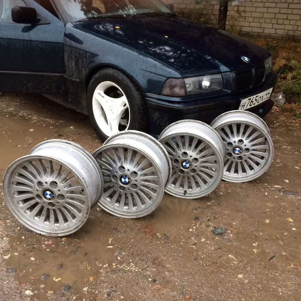 Диски 33. Bmw e39 33 стиль. диски 33 стиль bmw e39. бмв е39 на дисках 33 стиль. bmw 33 стиль r16.