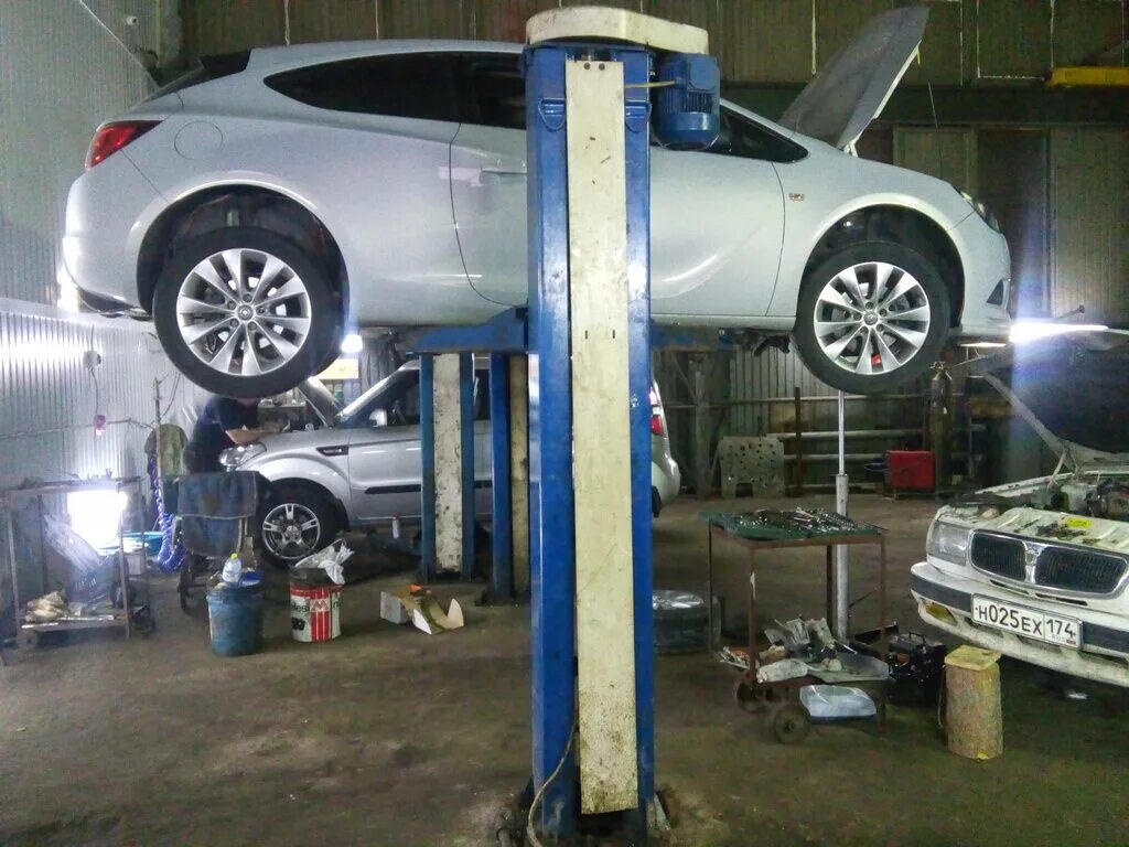 автосервис, автотехцентр bavarian-motors. круглосуточный автосервис во владимире. автосервис гастелло 19. автосервис во владимире. автосервис во владимире круглосуточно.