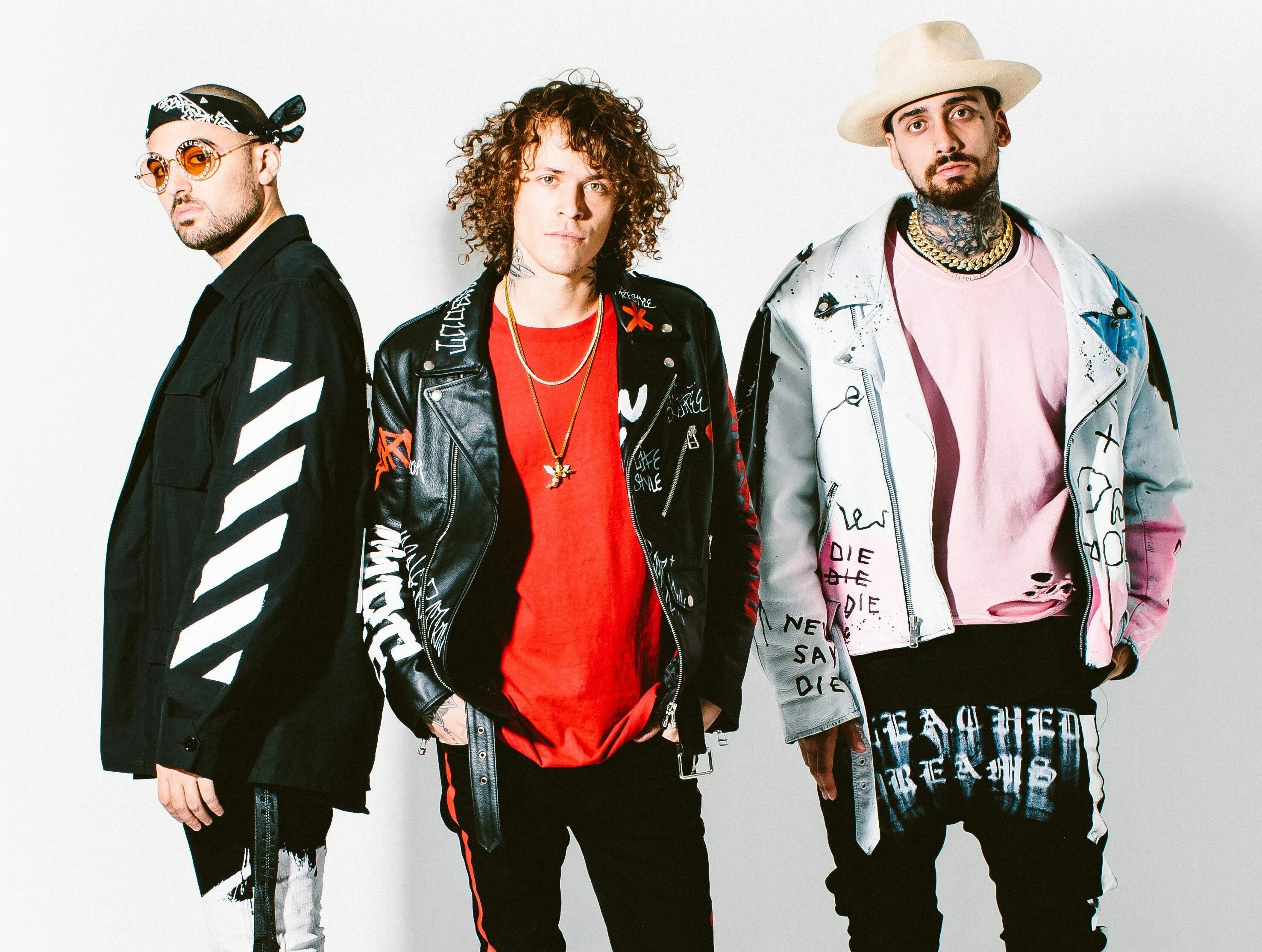 Cheat codes love. Cheat codes. группа cheat codes. cheat codes солист. музыкальная группа американская современная.
