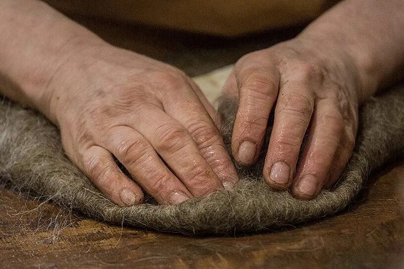 История возникновения шерсти. Сухое валяние история возникновения. Валяние игрушки история. История шерсти. История валяния шерсти.