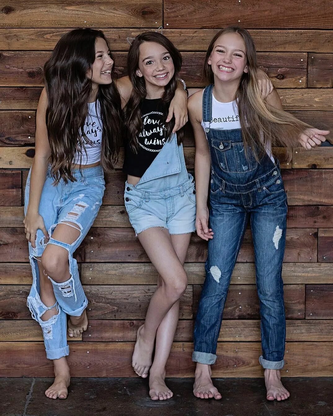 Модели подростков юных. Три молодые модели фото. set for girls.