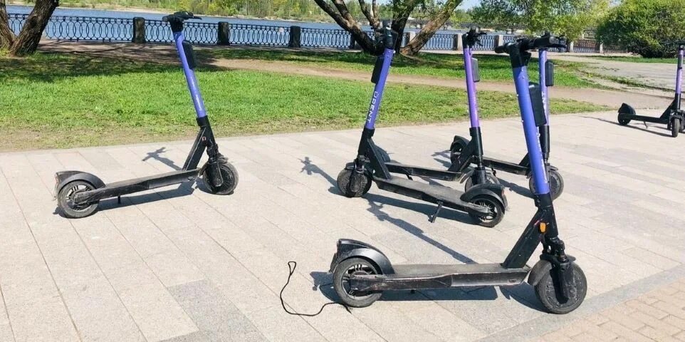 Почему нет самокатов