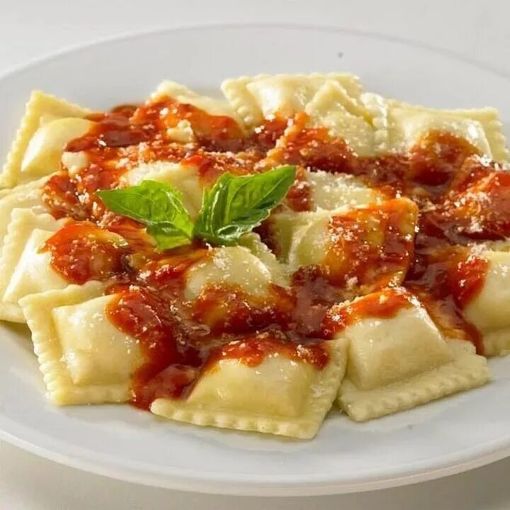 Итальянские пельмени 7. Равиоли. Равиоли паста. Равиоли итальянские. Ravioli Ravioli.