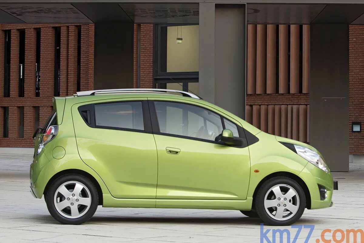 Шевроле спарк автомат купить. Chevrolet Spark 2011. Шевроле Спарк 500. Шевроле Спарк четырехдверка. Chevrolet Spark 1.