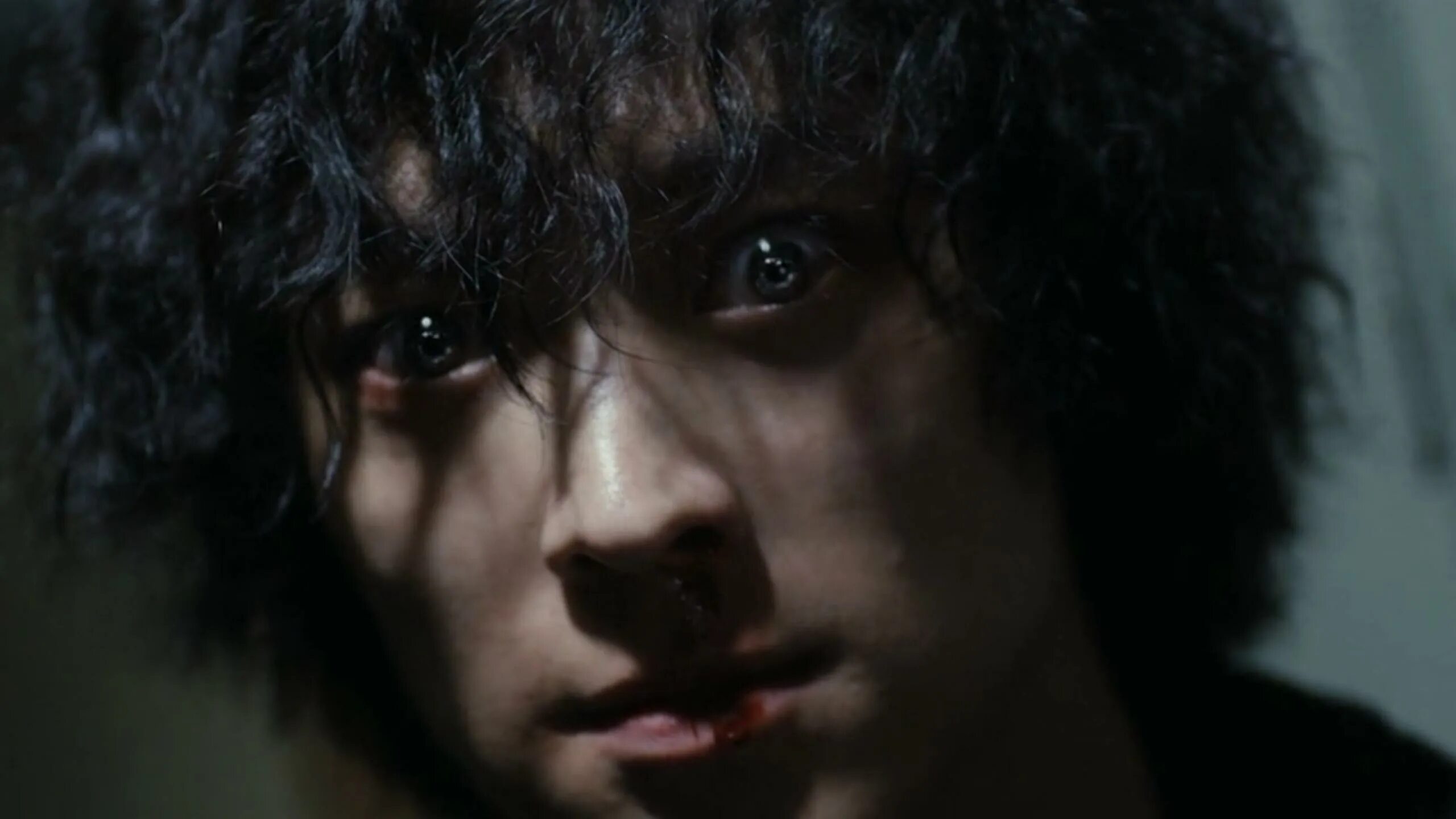 Кукловод корейский фильм. Кукловод 2010. Haunters 2010. Кукловод 2010. Кукловод 2010.