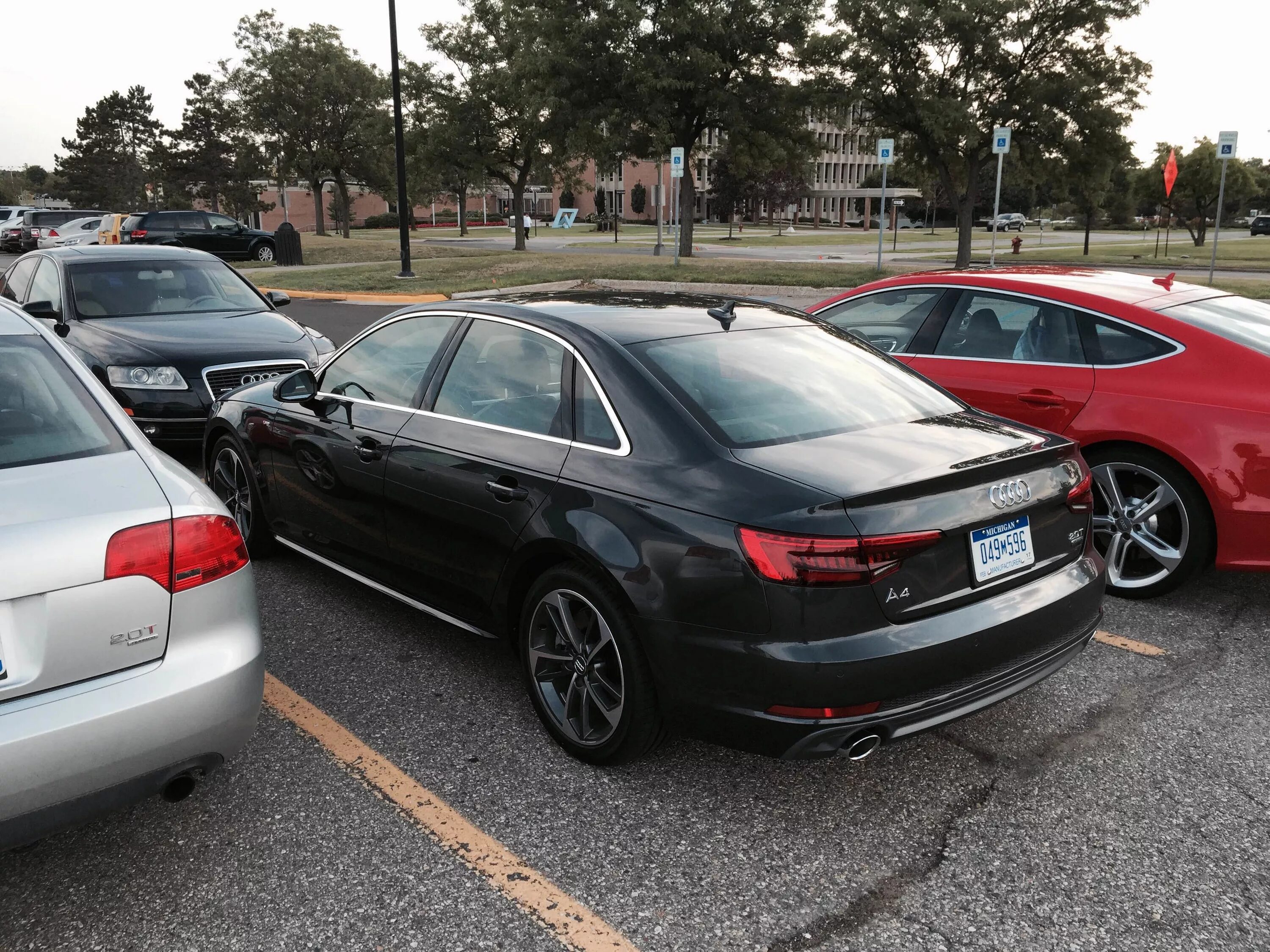 B9 a6. Audi a4 b9. Audi s4 b8 r18. Audi a4 b9 Black. Audi a4 b9 Shadow line.