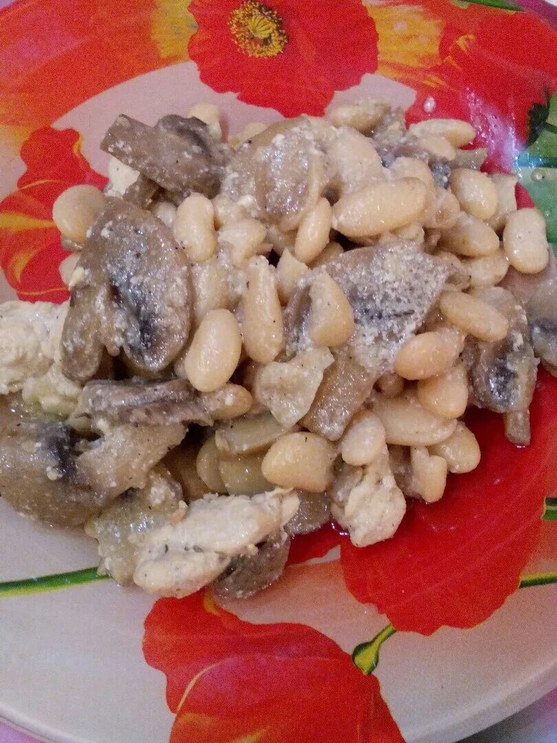 Фасоль в сливочном соусе. Фасоль в сливочном соусе. Фасоль в сливочном соусе. Гречка с лисичками в соусе карбонара. Стручковая фасоль в сливках.