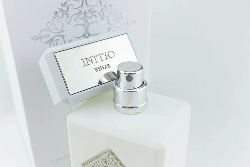 Initio prives rehab. Initio Parfums prives Rehab EDP, 90 ml. Initio Parfums prives Rehab. Initio Parfums prives Paragon. Initio белый флакон.