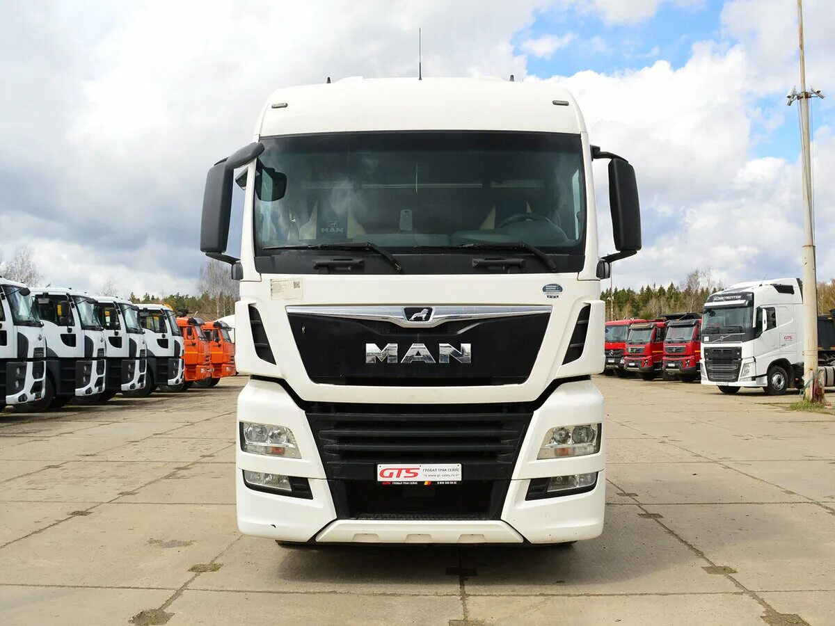 Новый man tgx euro 6 с черным бампером. Man tgx 2022 двигатель. Man tgx 2017. Ман тягач 2017. Man tgx 2017.