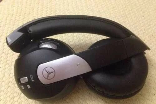 Наушники мерседес. Наушники AKG p104. Наушники AKG Mercedes. Наушнику Power AKG Мерседес. Наушники Mercedes p104.