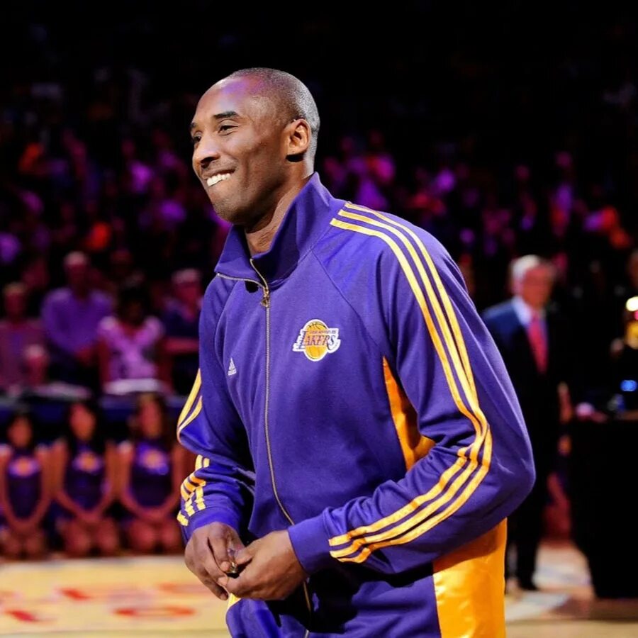 Коби типа. Kobe bryant. kobe bryant 1998. коби бин брайант. коби брайант 2019.