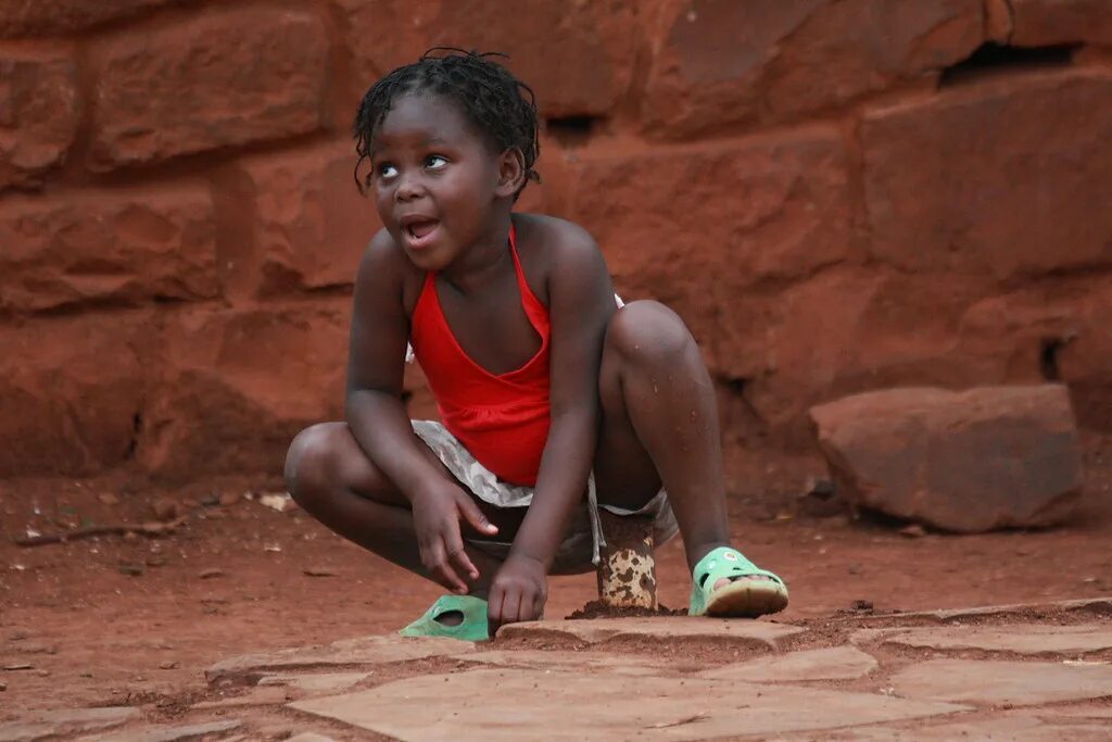 Африканская девочка pipi. Африканские дети мальчики. Ebony boy