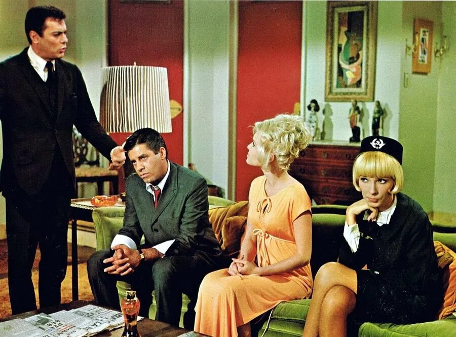 Боинг-боинг фильм кадры из фильма. Тони кертис боинг боинг. Боинг боинг 1965. Боинг-боинг фильм 1965. Кристиана шмидтмер горячая жевательная резинка.