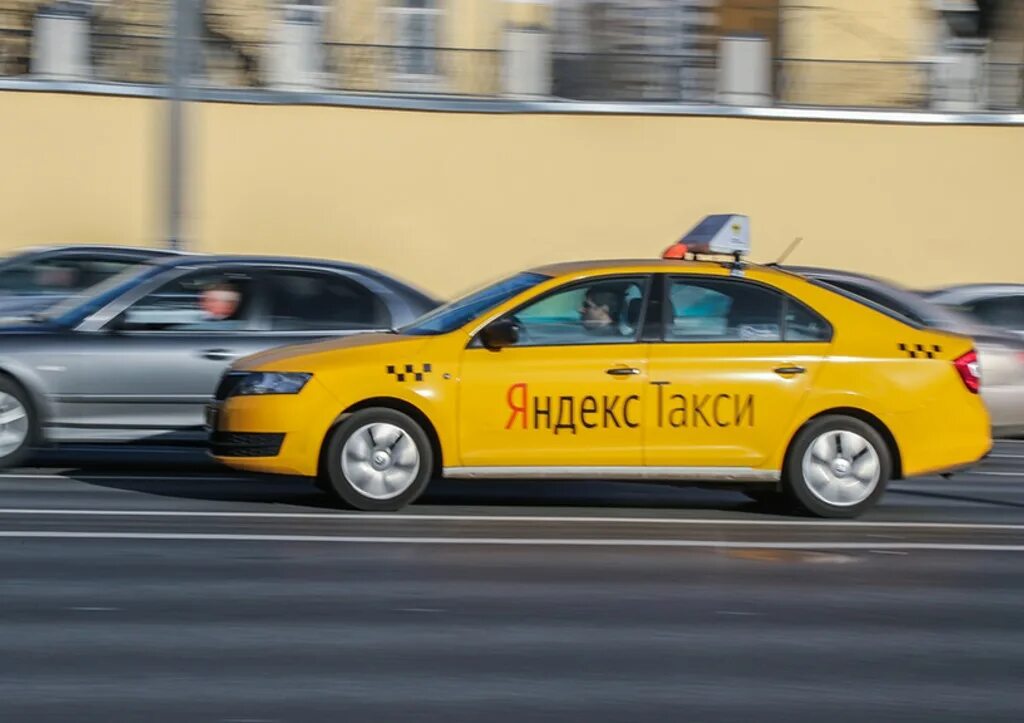 Такси бийск цена. Такси Россия. Такси сервис.